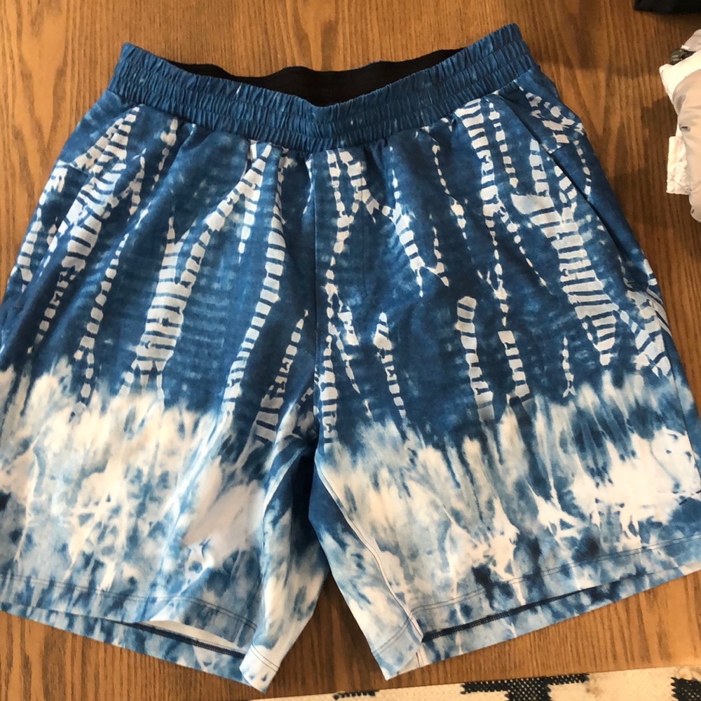 Men’s Lulus shorts